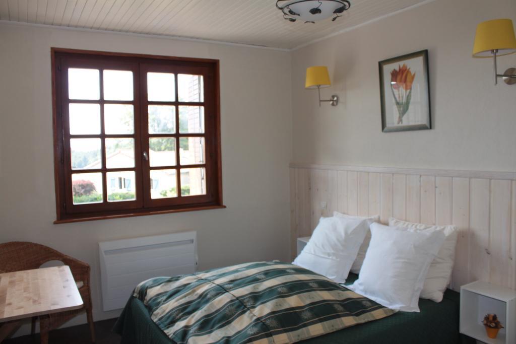 Burdignes Ferme Auberge Linossier מראה חיצוני תמונה